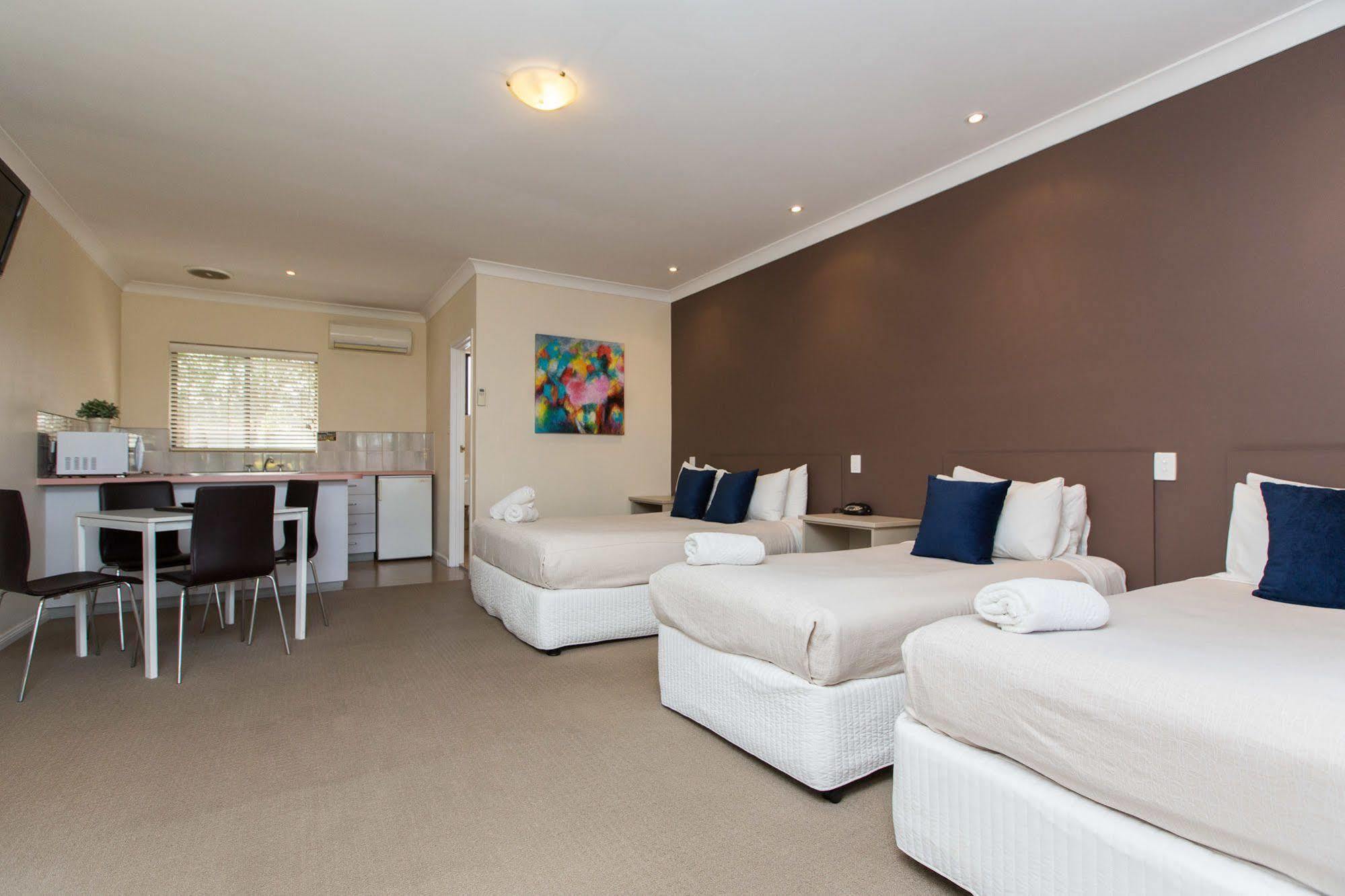 Lincoln Cottage Motor Inn Wagga Wagga Ngoại thất bức ảnh